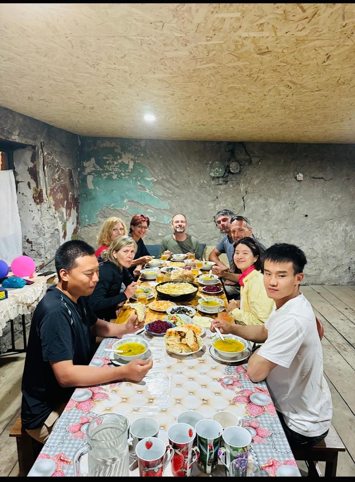 Tamazi Guest House Adishi Bagian luar foto